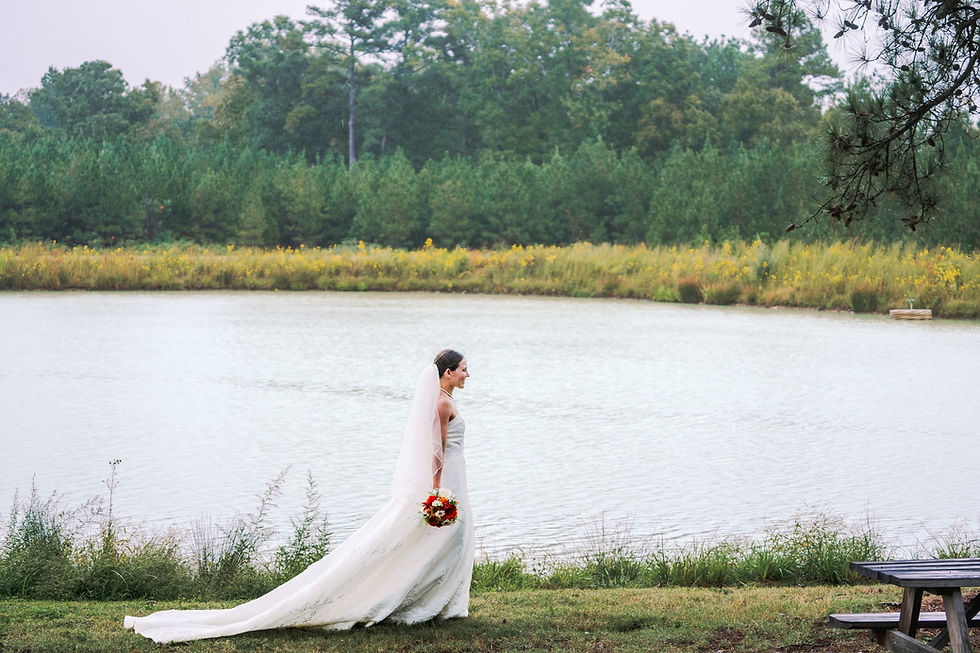 Weddings-BrennaElliot-FancyThis-19.jpg