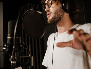 Home studio profissional: quando ele realmente funciona (e quando não funciona)