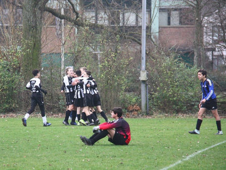 M.S.V.’71 Jo15-1 verslaat ESDO-Jo15-1  3-1