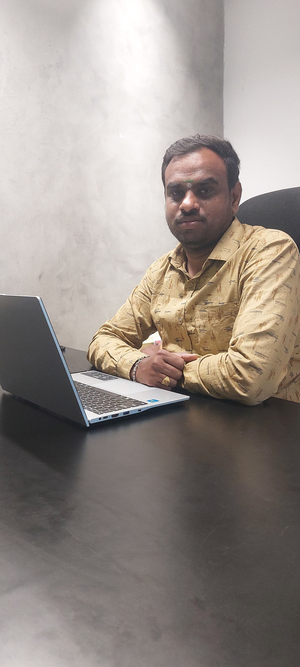 agm srinivas photo.jpeg