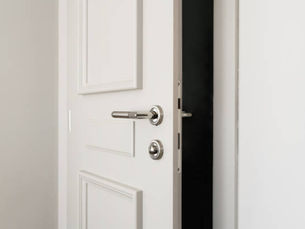 Trauma Therapy and the Linen Closet: Understanding How Trauma Healing Works