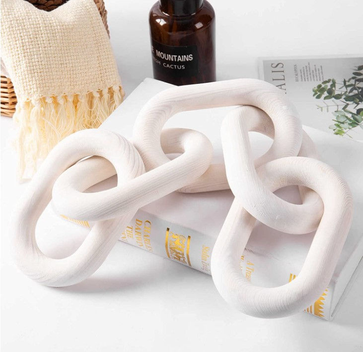 WOOD CHAIN LINK DECOR