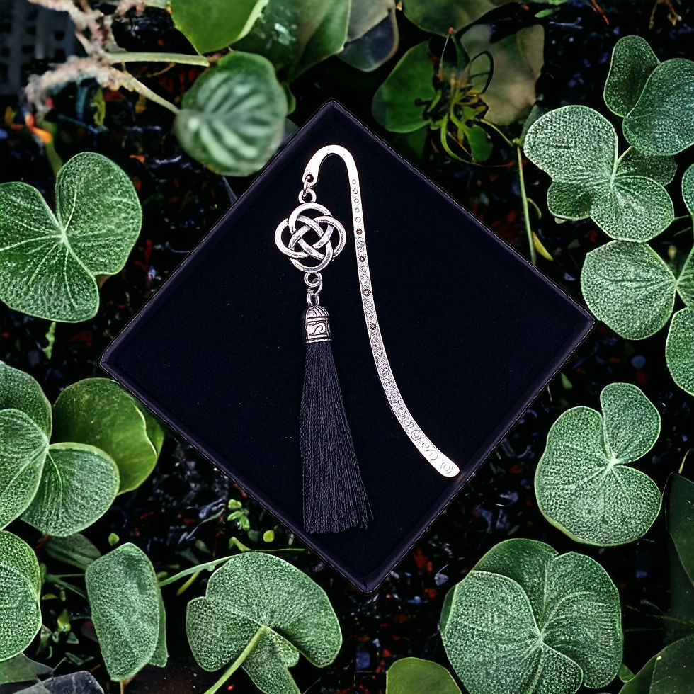 Handcrafted Dara Knot Bookmark with Tassels - Knotted Celtic Charm Bookmark - Celtic Knot Bookmark  - Tassel Bookmark
