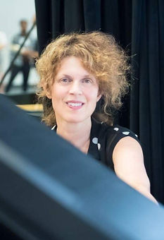 kathryn at piano_edited.jpg