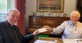 Friends of Christ Church donate to stained-glass restoration