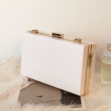 Clutch fashion alb cu lanț auriu Athena