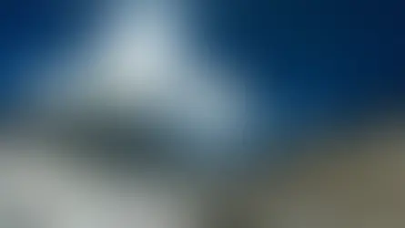 Dramatische Föhnwolken über dem Umbalkees am Iselursprung in den Osttiroler Alpen im Gegenlicht.