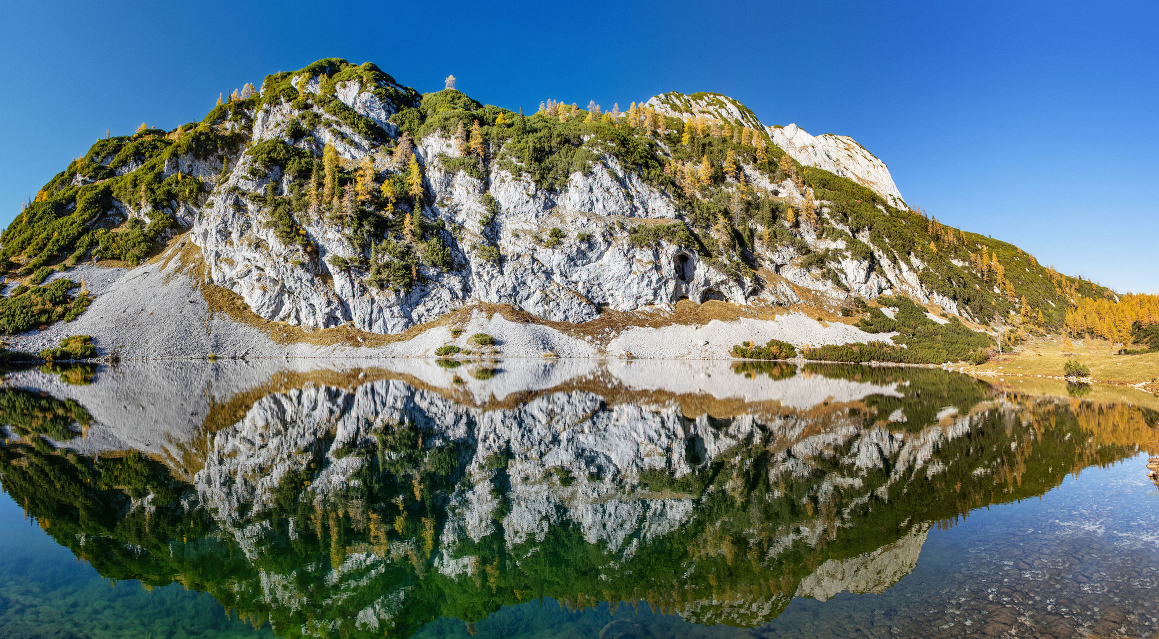 Tauplitzalm (12833x7076 px)