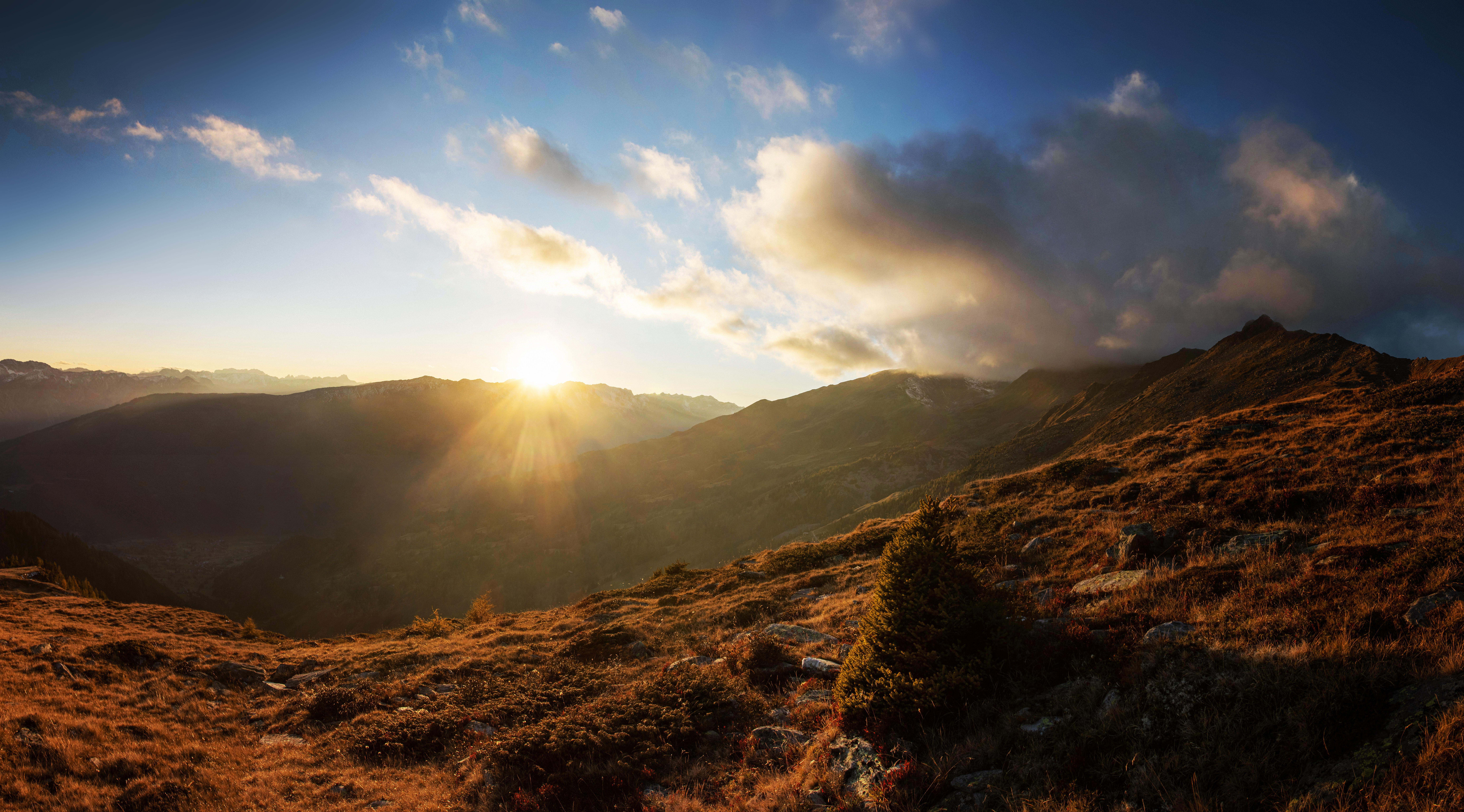 Thurn (12329x6839px)