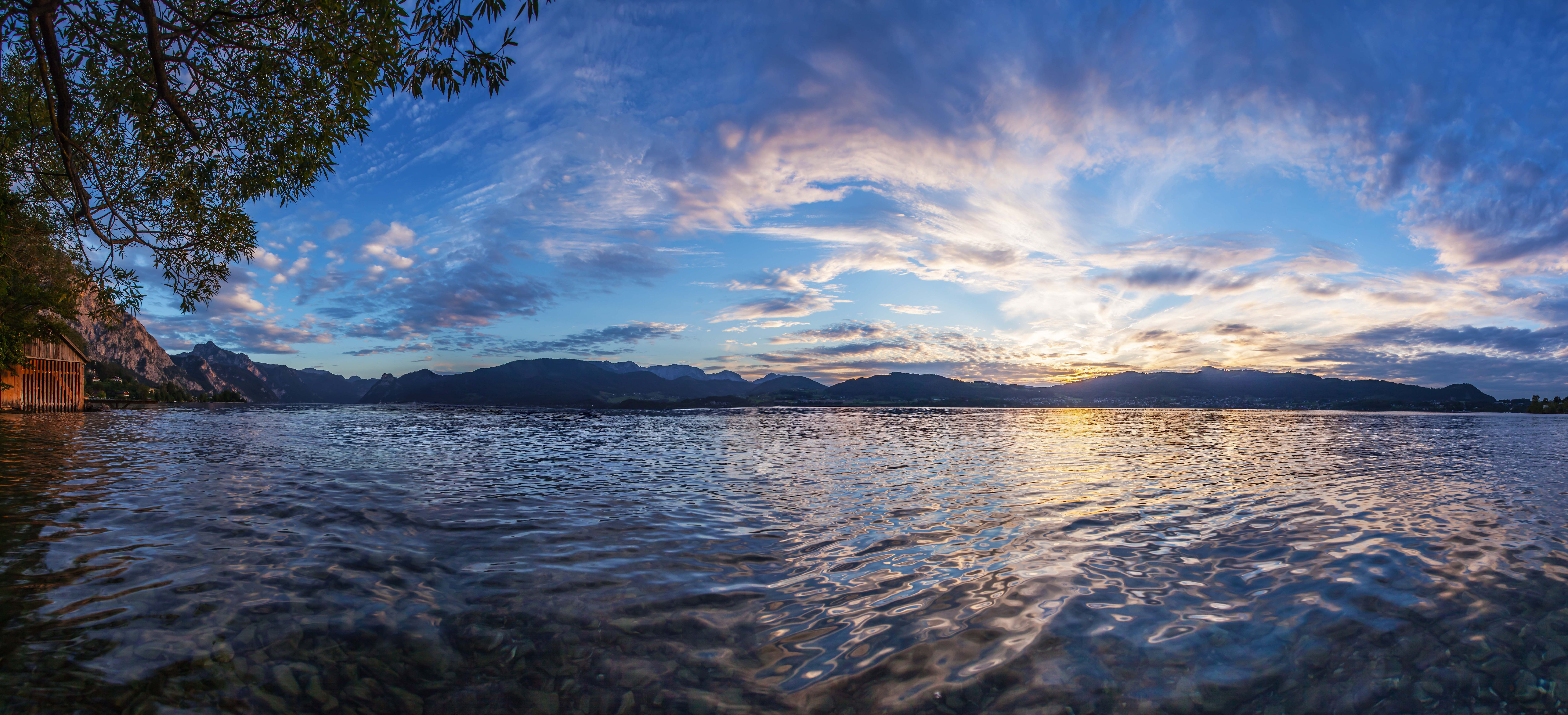Traunsee (10128x4616px)