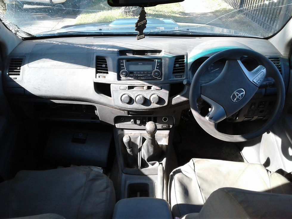 Thumbnail: 2012 TOYOTA HILUX SR