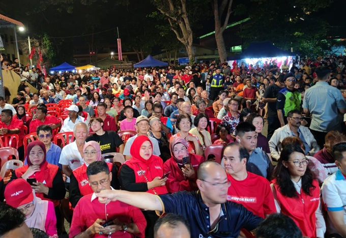Pengundi Johor sokong PMX, mahu kerajaan PH kekal