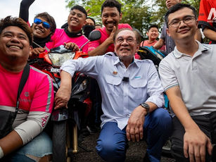Johor: Rapat jurang kaya - miskin, utamakan agenda rakyat - PM