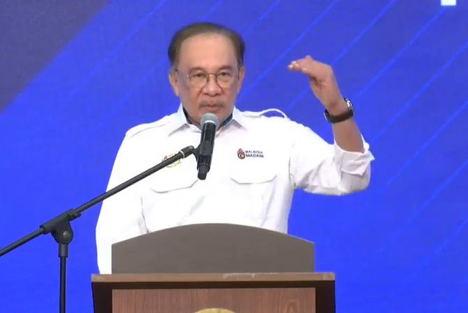 PM jamin ambil tindakan ke atas warga asing buka perniagaan kecil
