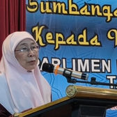 Dr Wan Azizah hulur sumbangan Ihya Ramadan masjid, surau RM83,500