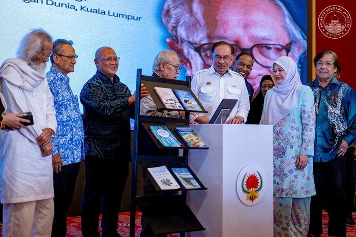 PBAKL terus unggul sebagai tempat peluncuran buku para ilmuan dan tempat berkumpul para penulis
