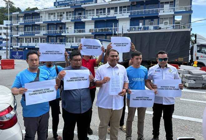 Pemuda AMANAH Perak membuat laporan polis berhubung isu tauliah mengajar calon PN PRK Ayer Kuning