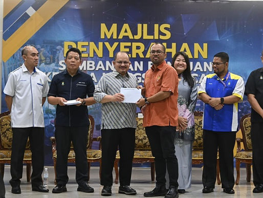 PM salur sumbangan banjir 202 ketua isi rumah di Pulau Pinang