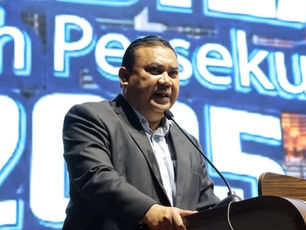 Kritik berasaskan fakta, MB Sanusi tidak wajar memaki PM - Azman