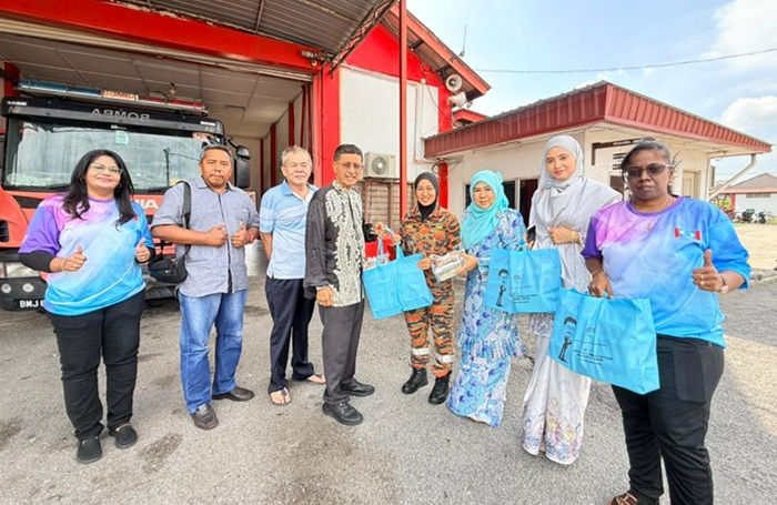 Biro Pekerja KEADILAN Selangor edar juadah buka puasa