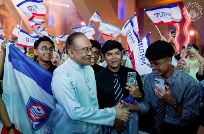 Pendidikan percuma golongan miskin diutamakan mulai tahun depan — PM