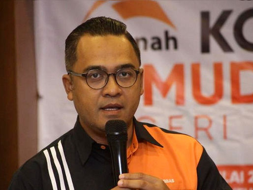 'Selangor stabil dibawah Amirudin, retorik Azmin tidak laku'