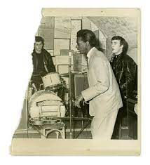 נחשפה (חצי) תמונה של הביטלס 