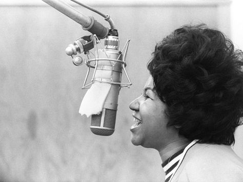 השיר של הביטלס שארית'ה פרנ'לין הוציאה לפני הביטלס