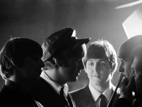 מה עבד אצל חברי הביטלס שלא עבד אצל אלביס 