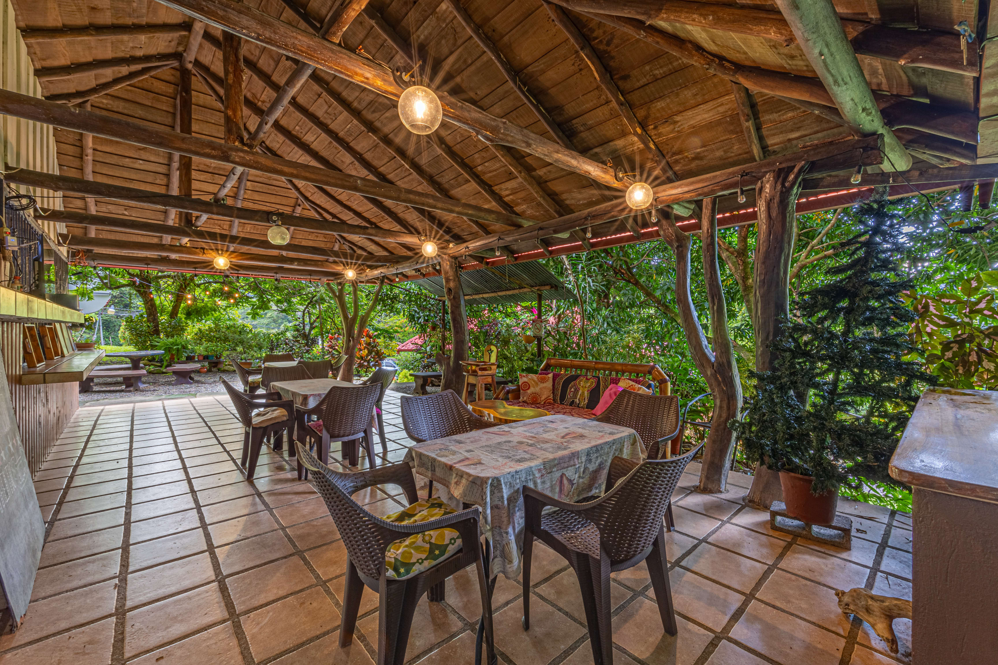 10-Acre Commercial Property (Former Samsara Hotel) in Uvita property photo 3