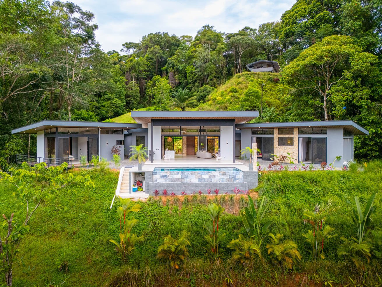 Modern Jungle Villa in Ojochal property photo 2