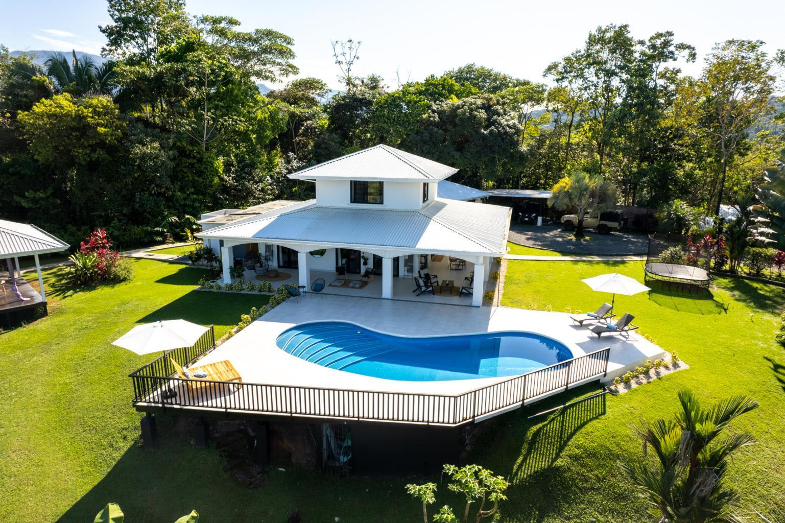 Luxury Modern Homestead in Ojochal property photo 2