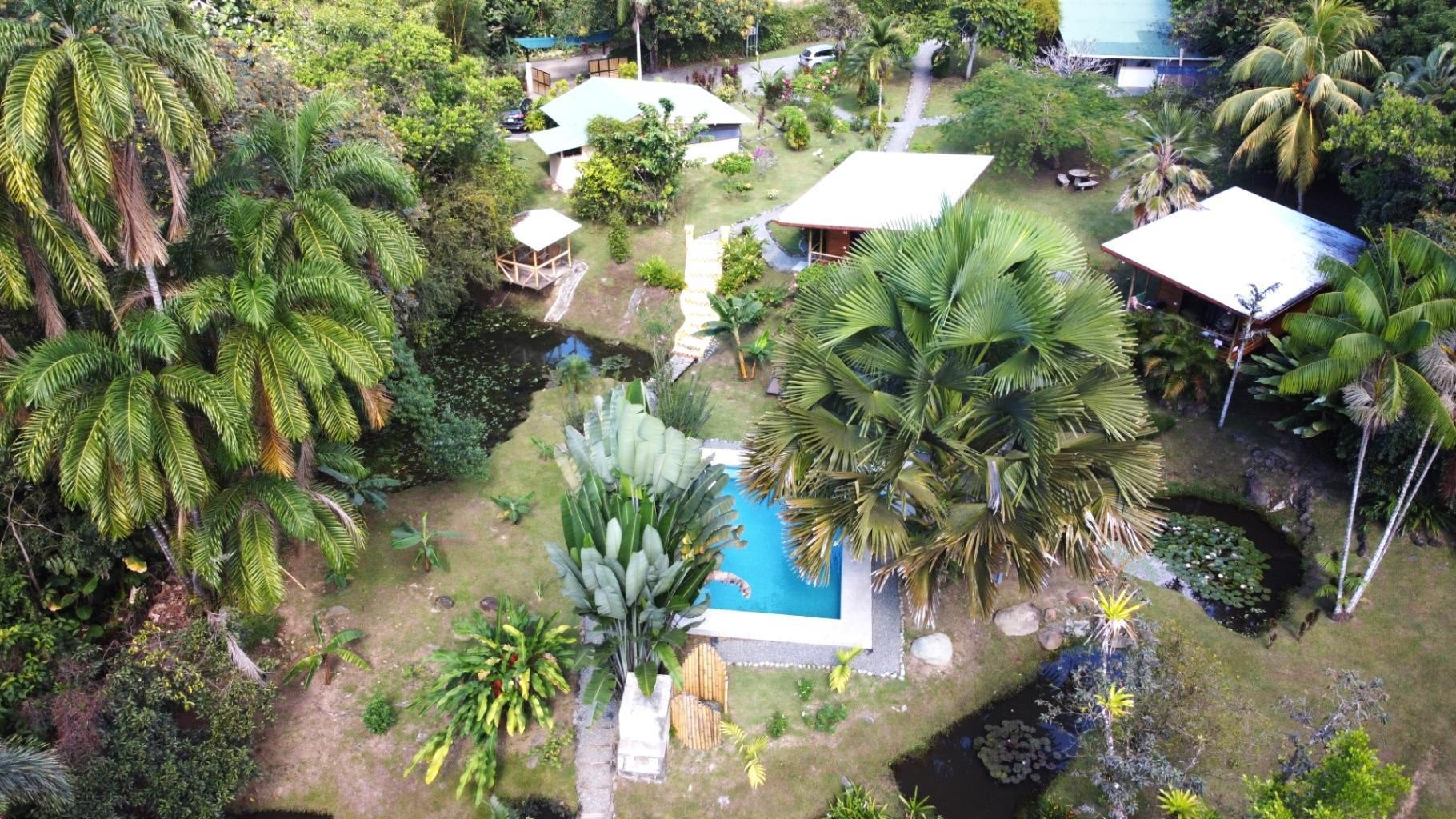 Income-Producing Lodge (Buena Onda Lodge) in Ojochal property photo 2
