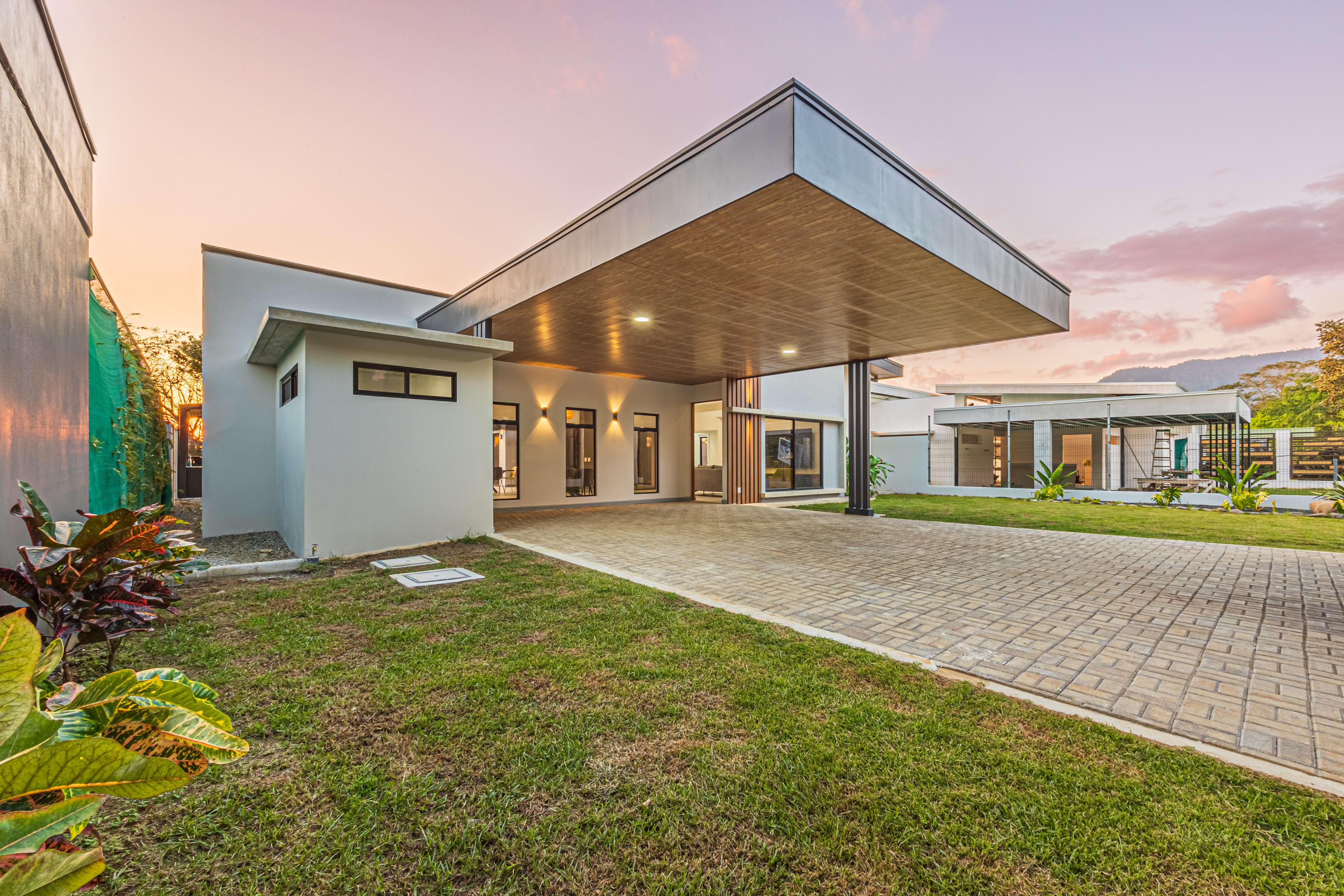 Brand New Modern Home (Casa Morfa) in Coral Uvita property photo 4