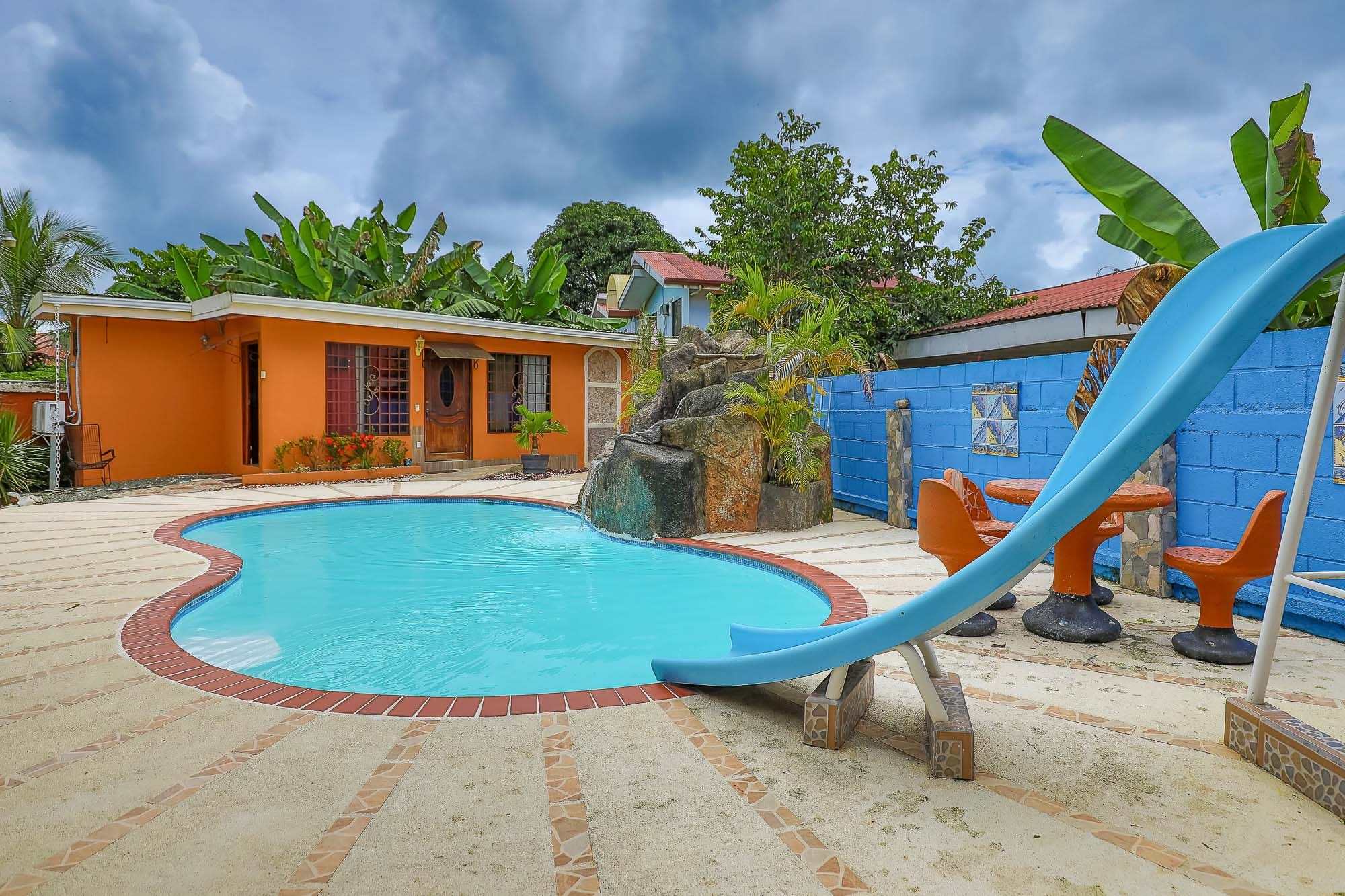 Spacious Home in Quepos property photo 2