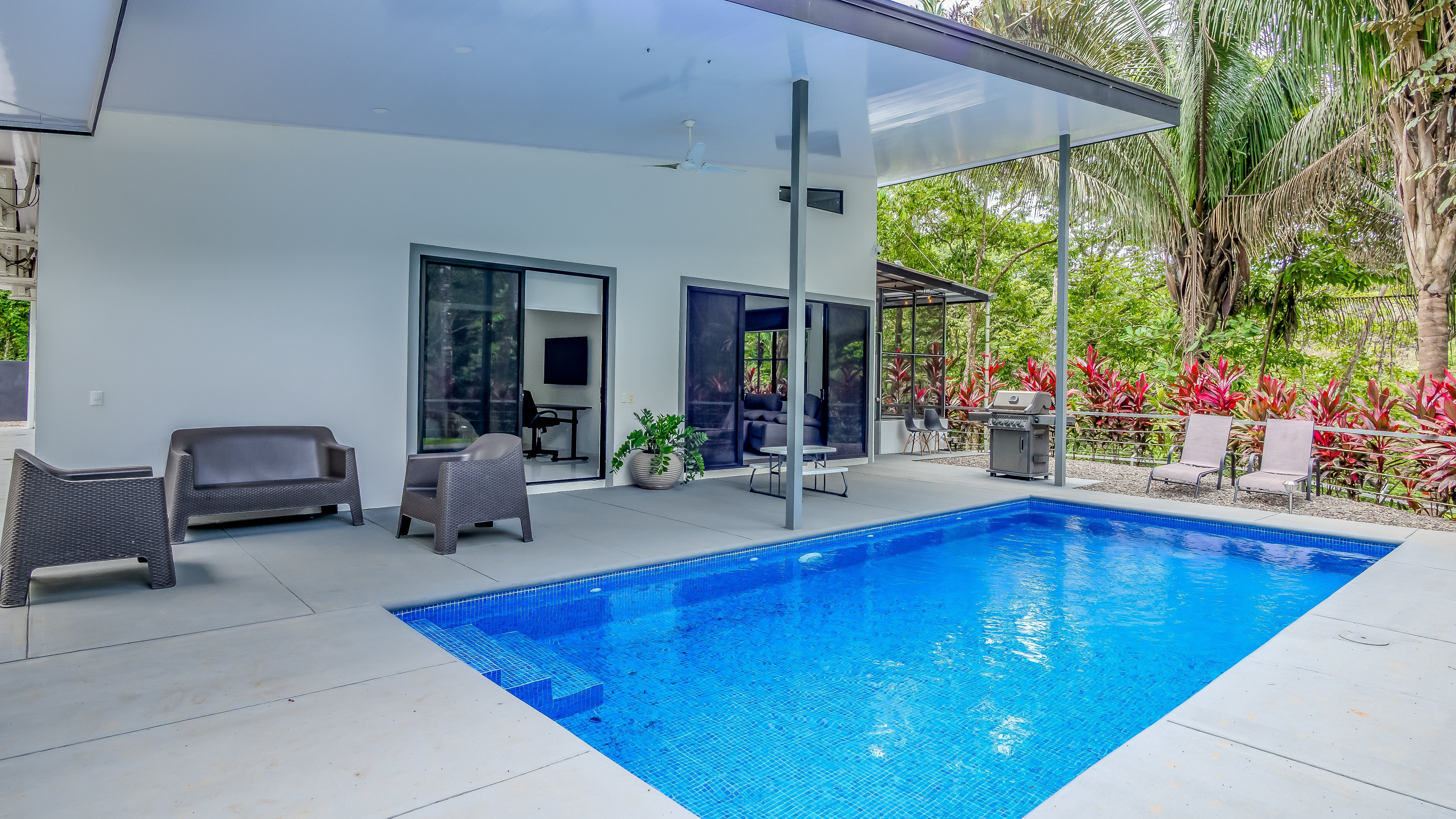 Modern Jungle Home in Cinco Ventanas, Ojochal property photo 2