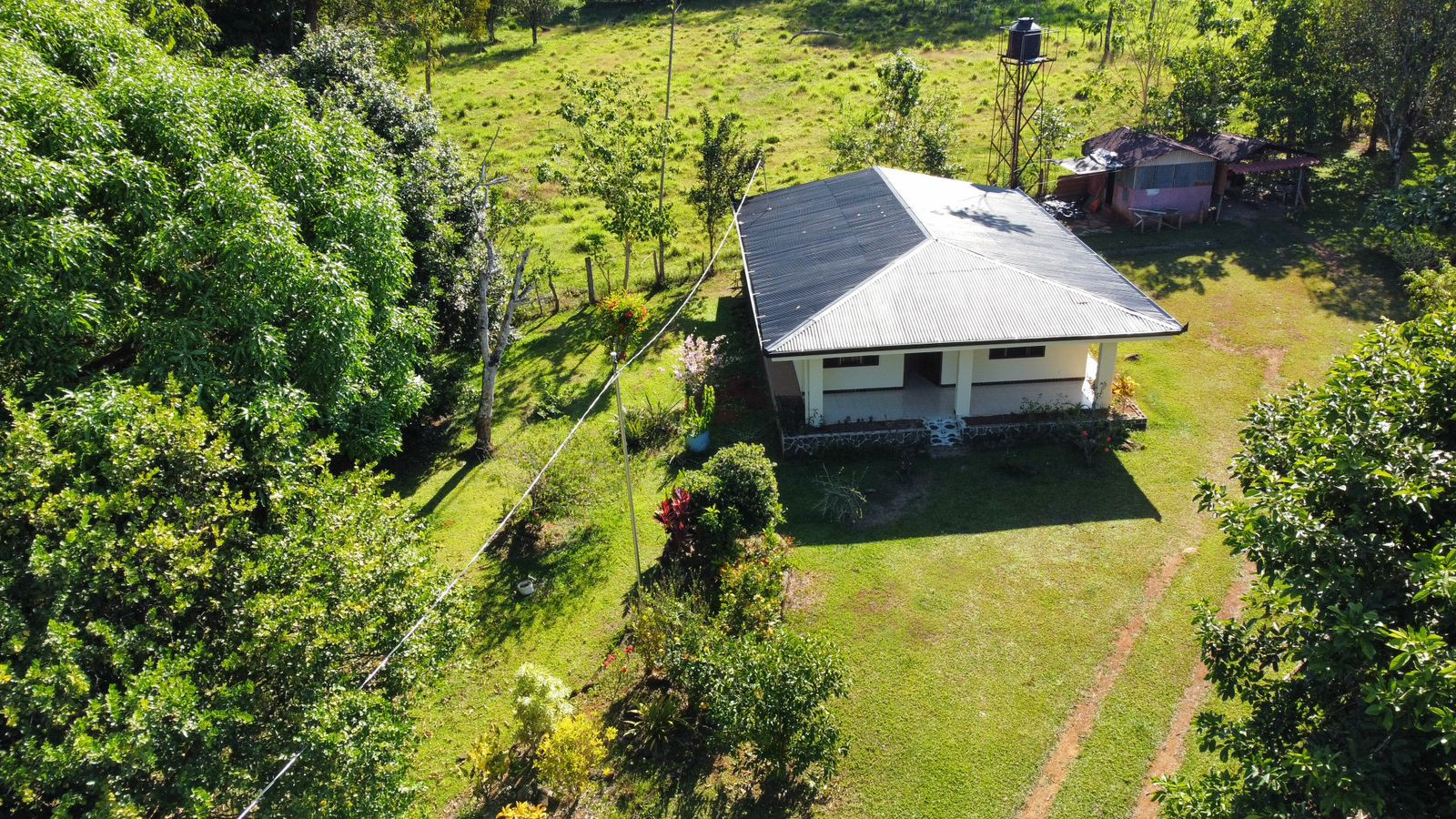 Tropical Home in Villa Nueva de Quepos property photo 2