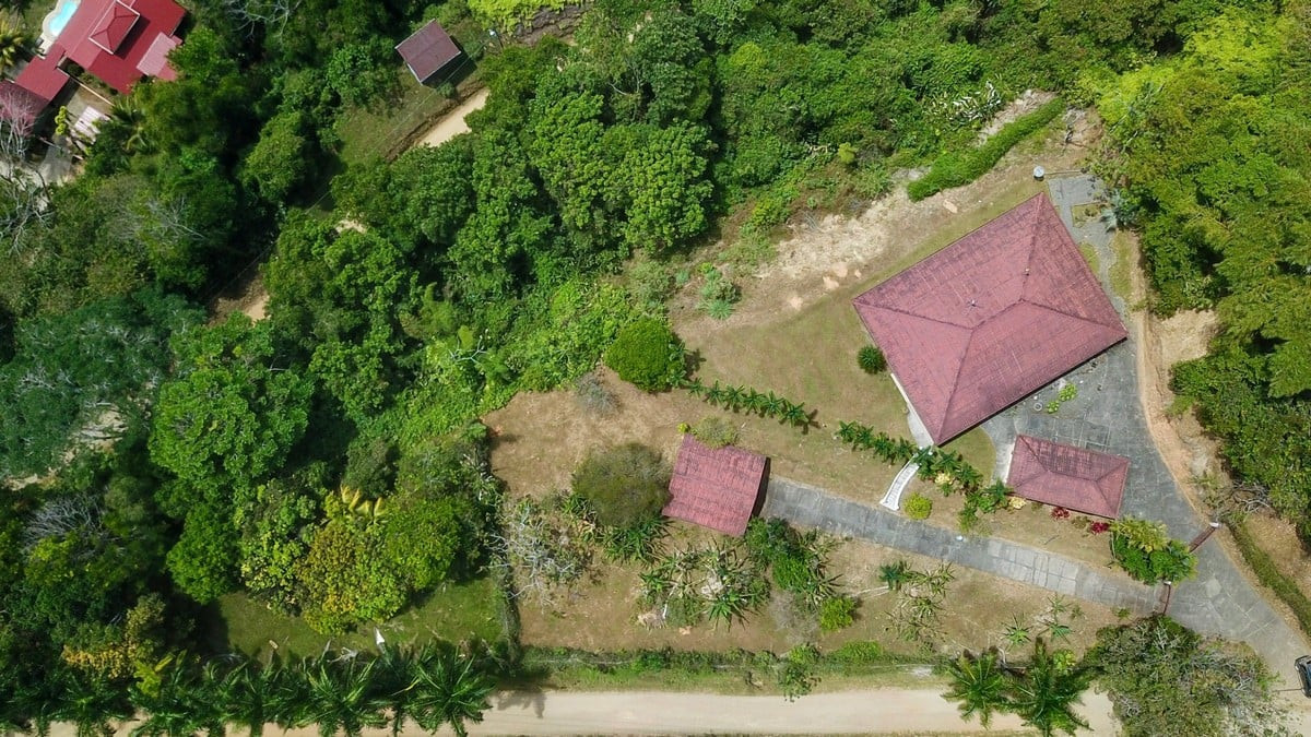Home (Casa De La Rosa) on 3.64 Acres in Lagunas de Baru in San Isidro, Costa Rica