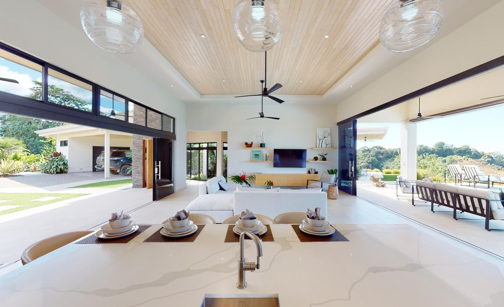 Modern Luxury Home in Ojochal property photo 4