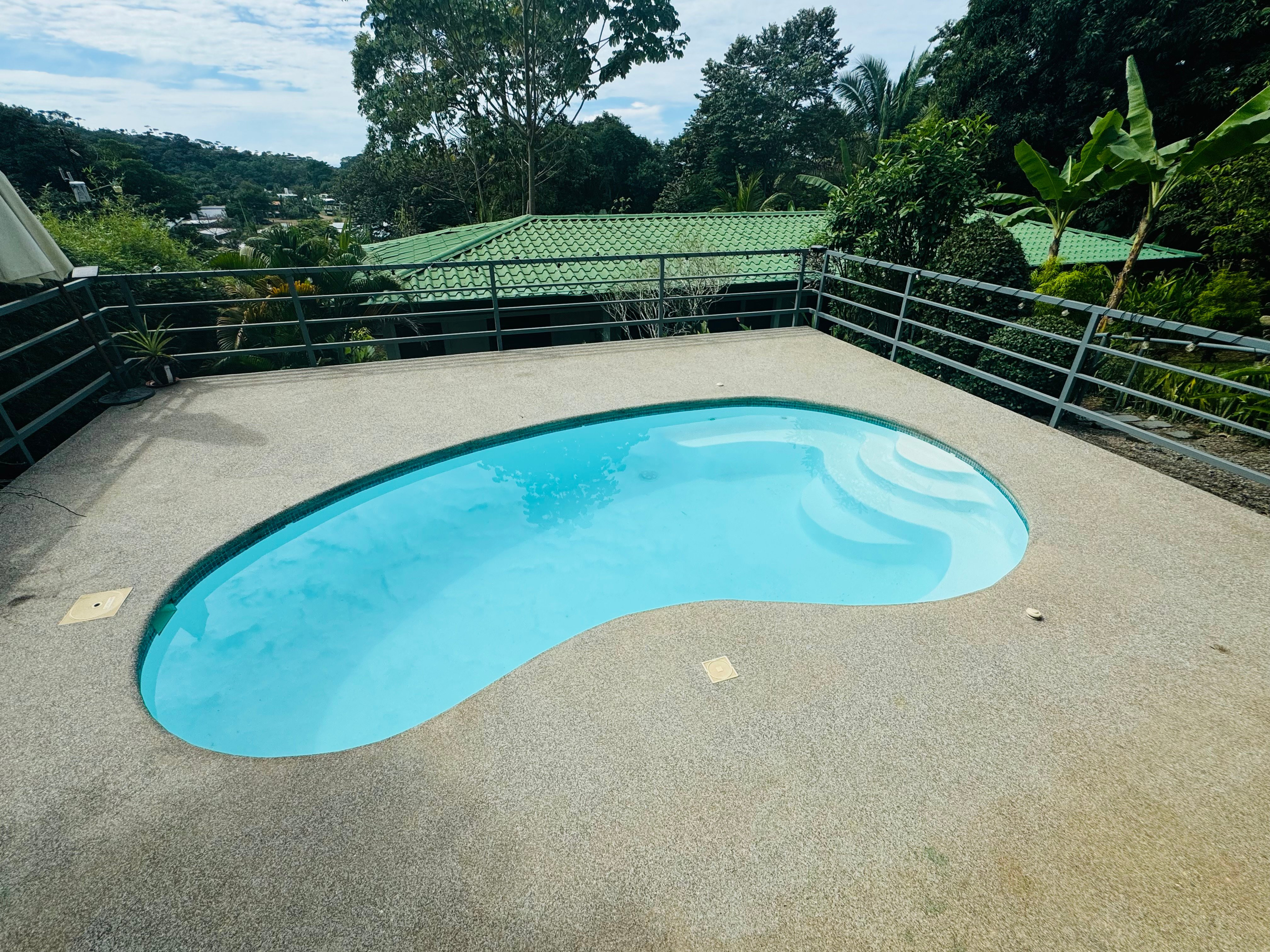 Turnkey Commercial Property in Downtown Uvita property photo 2