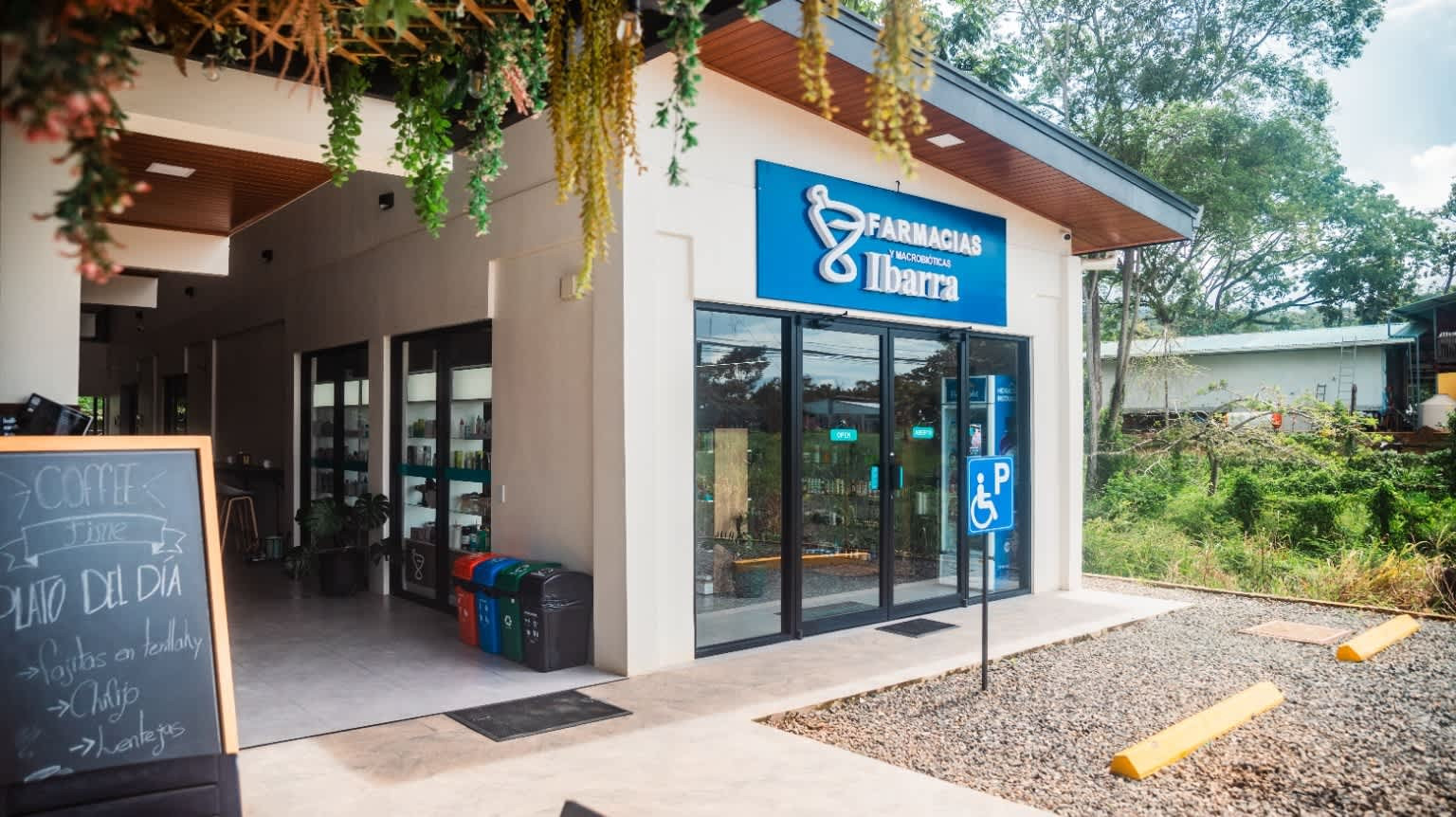 Commercial Building (Plaza Alfaro) in Uvita property photo 5