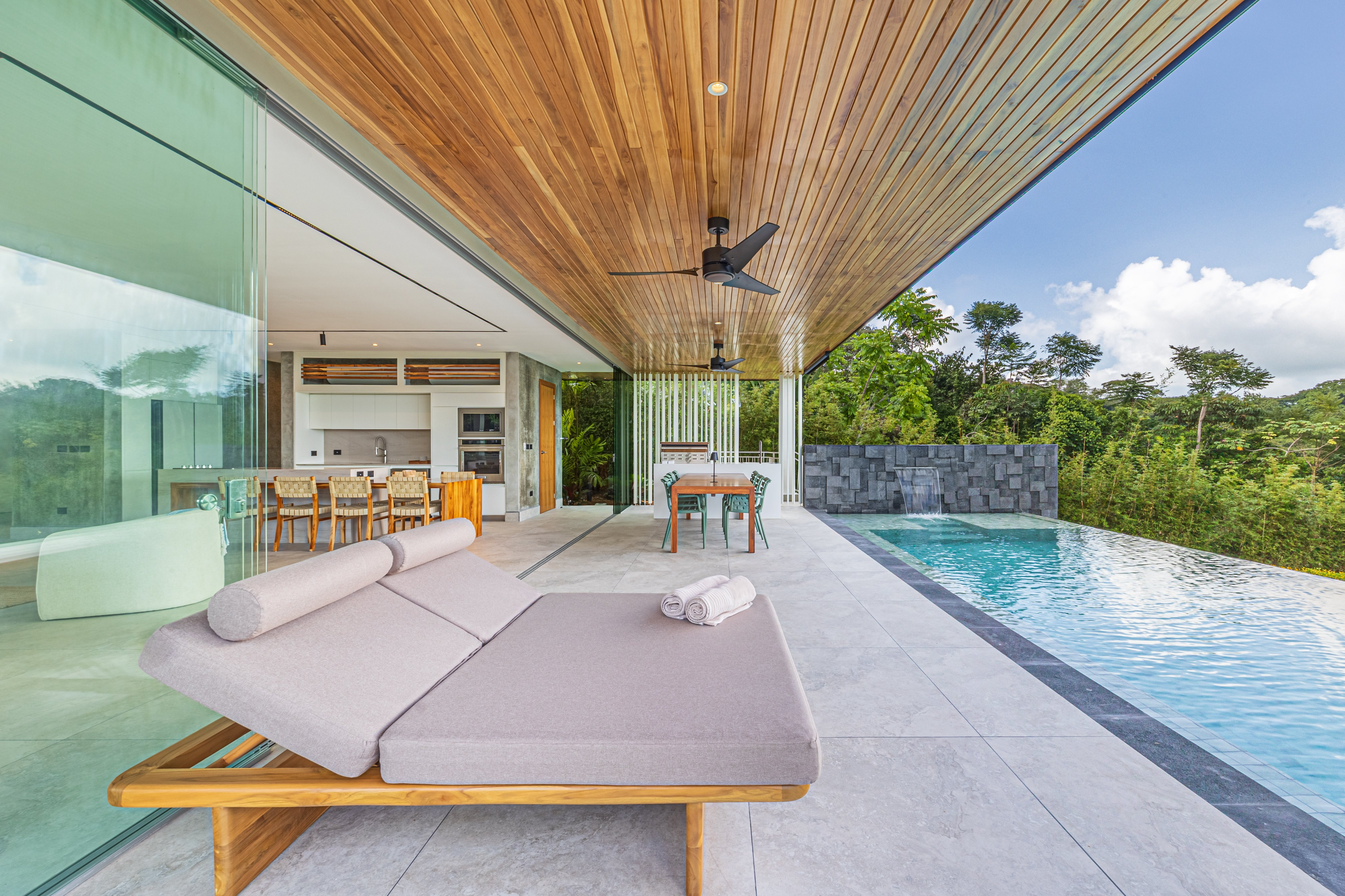 Contemporary Villa in Uvita property photo 3