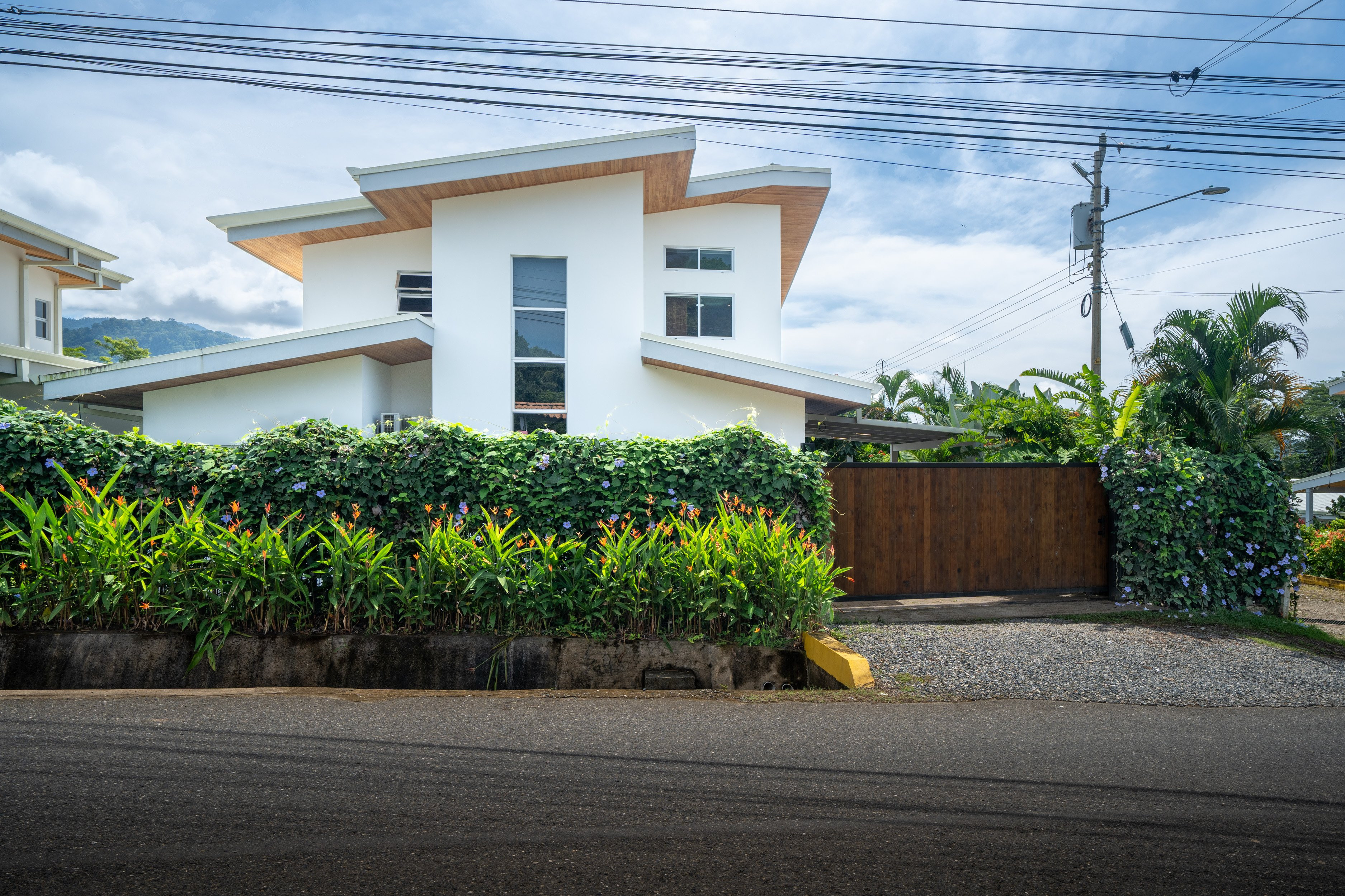 Modern 3-Bedroom Home in Central Ojochal in Ojochal, Costa Rica