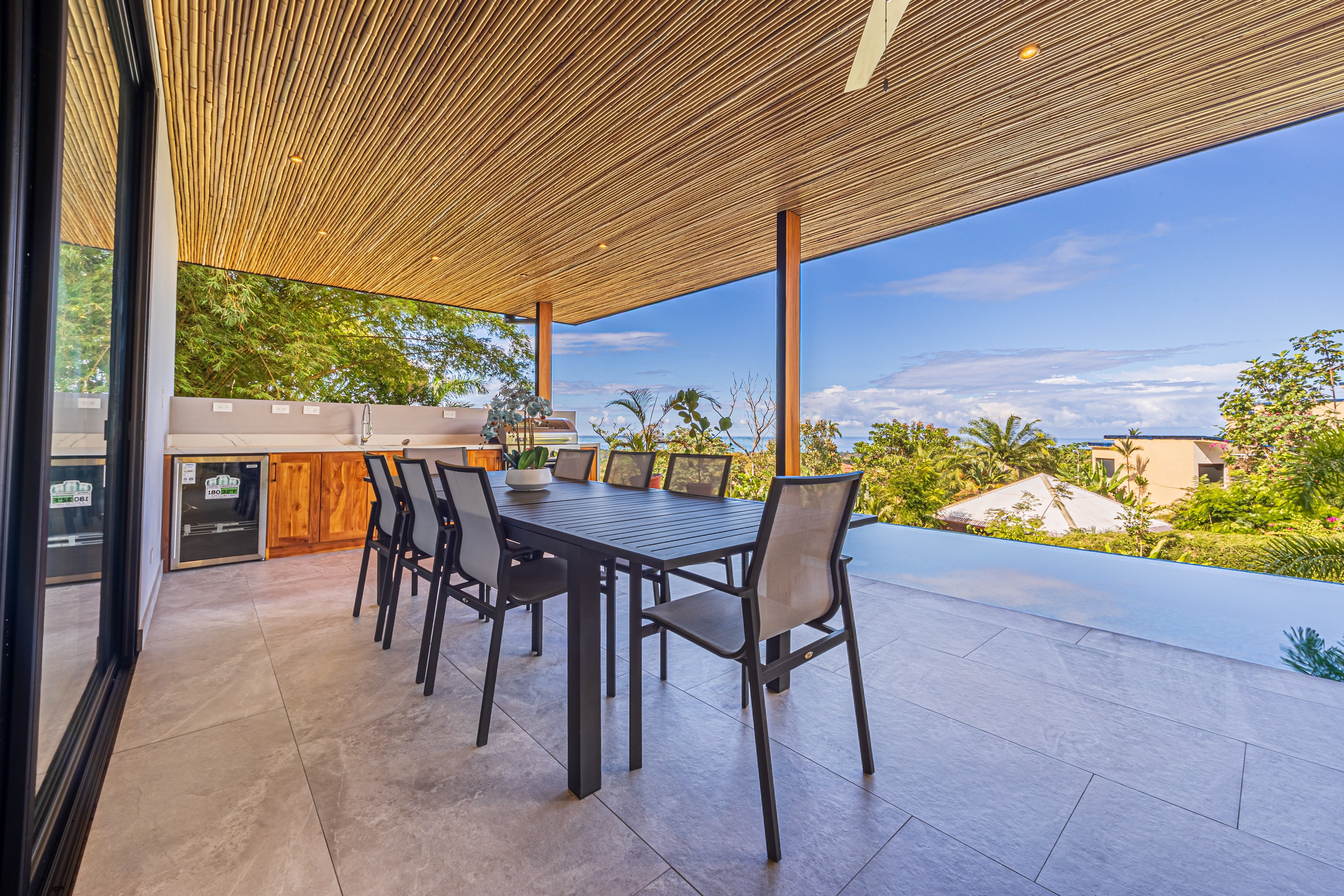 Modern 3-Bedroom Villa Above Uvita property photo 3