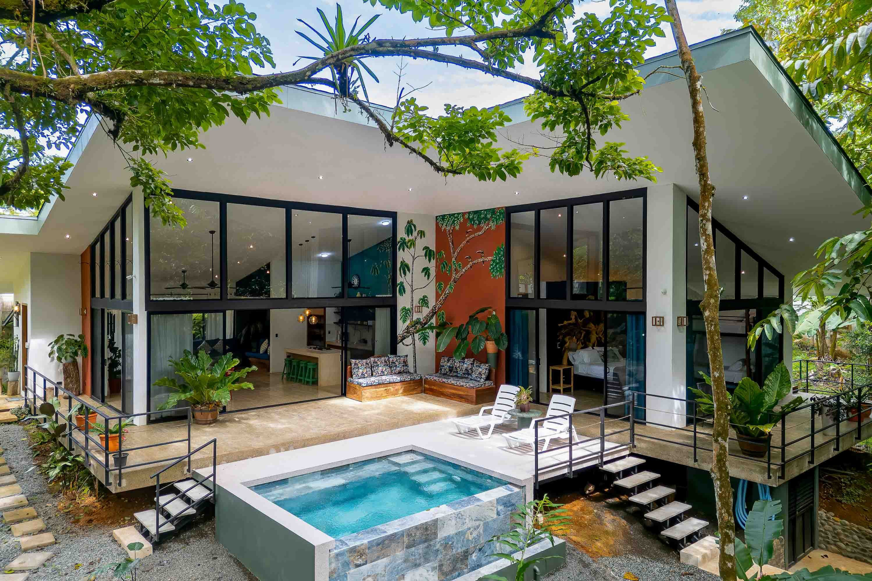 Turnkey Rainforest Villa (Casa Bosque) in Quepos in Quepos, Costa Rica