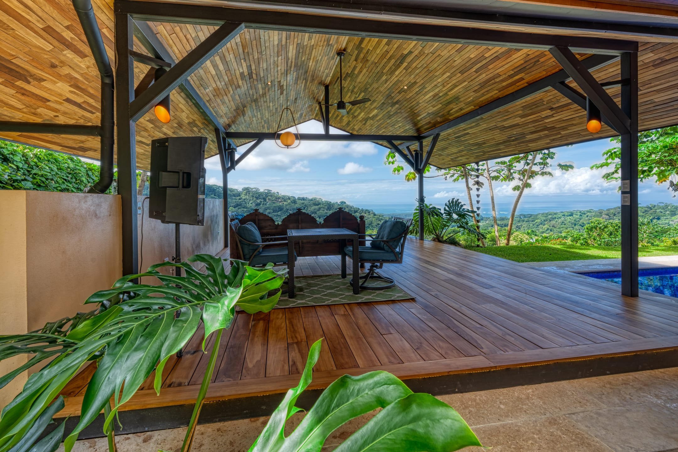 Ocean View Home in San Josecito property photo 3