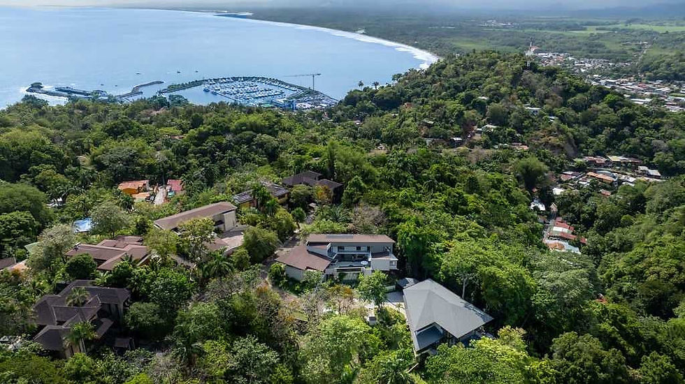 Thumbnail: Luxury 7-Bed Estate in Manuel Antonio | 7 Bed / 8 Bath