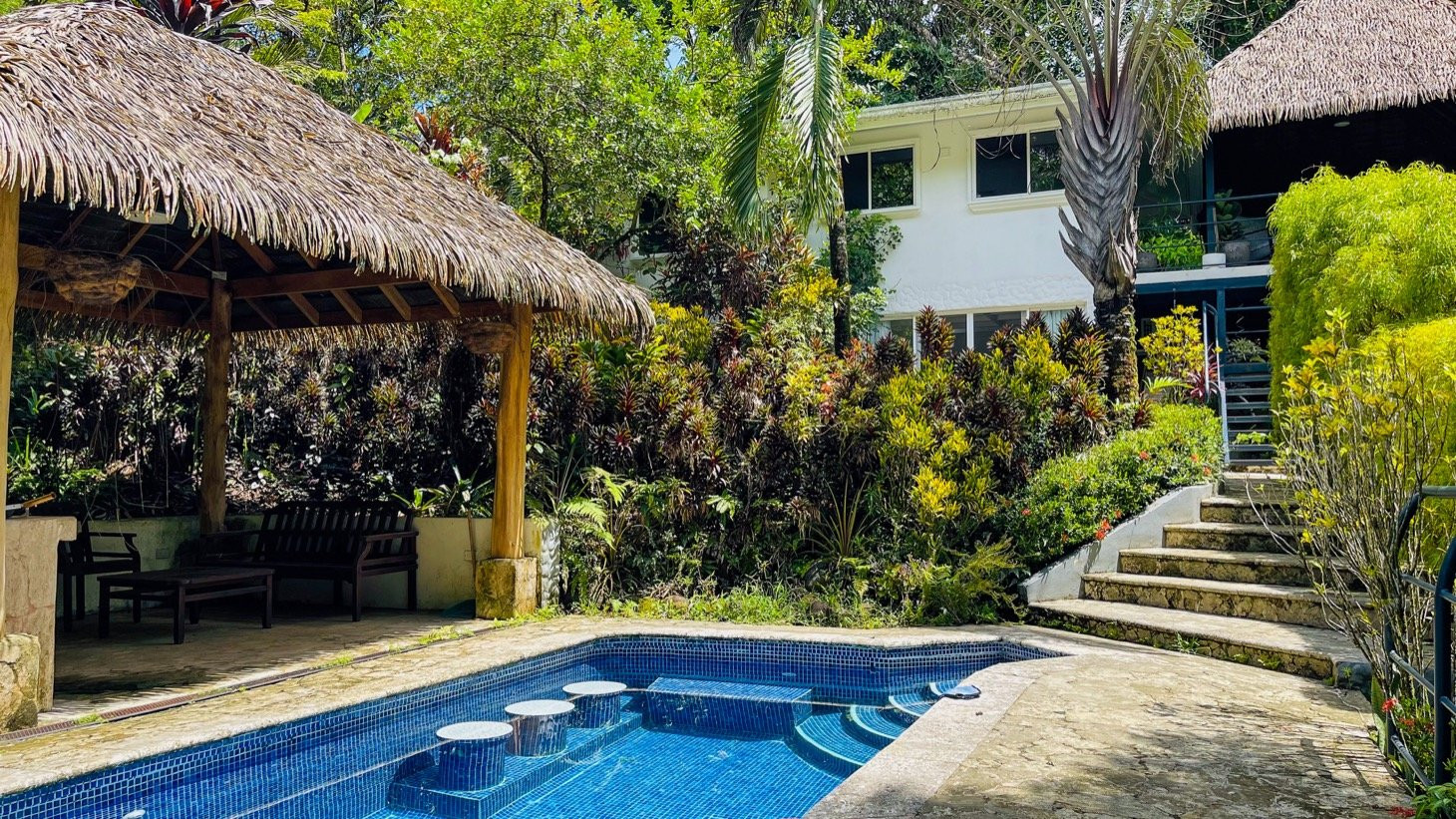 Modern Jungle Home in Ojochal property photo 3