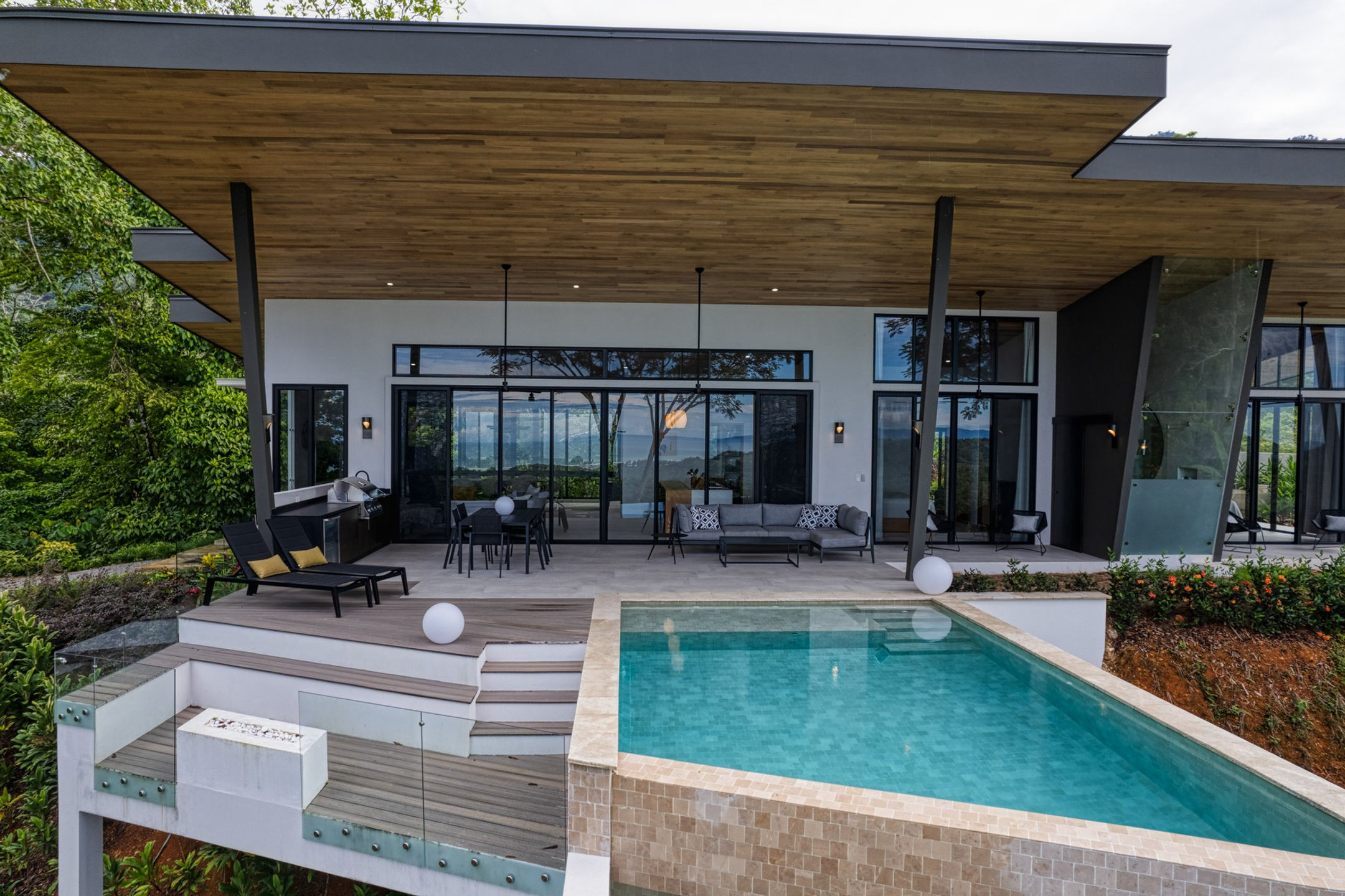 Luxury 3-Bed Estate in Ojochal | Ocean Views & Pool