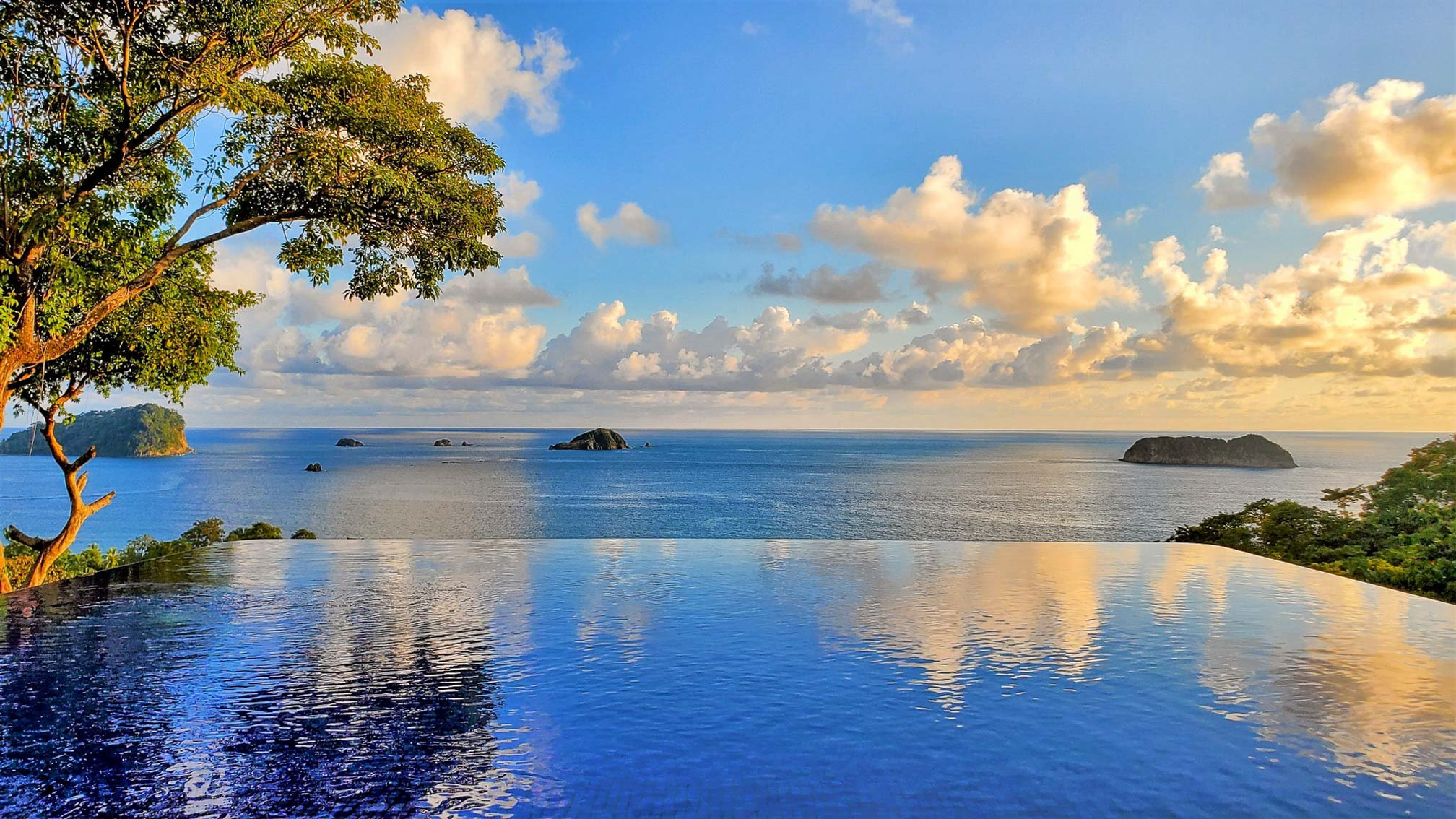Luxury Ocean View Estate (Vista Hermosa) in Manuel Antonio in Quepos, Costa Rica